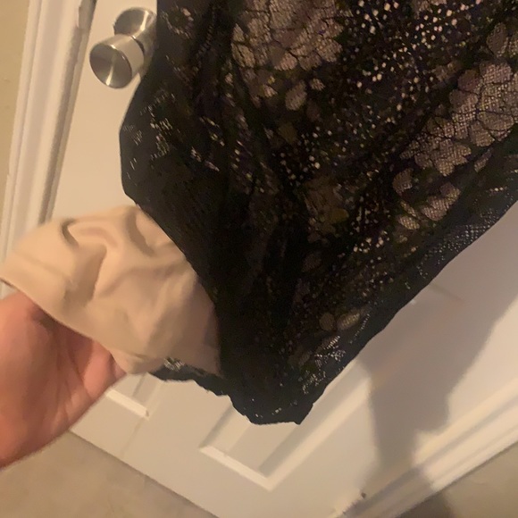 A’gaci Lace Dress - Picture 8 of 15